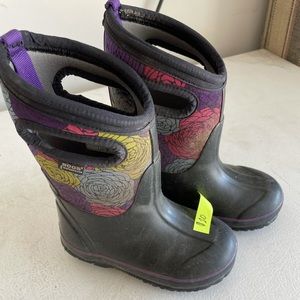 Bog boots size 9
